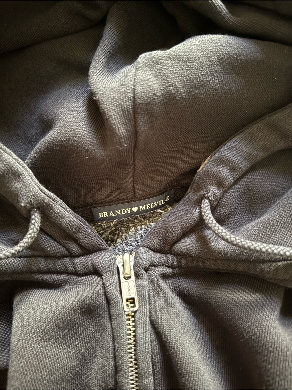 Brandy Melville Black Cropped Zip-Up Hoodie Jacket - Picture 2 of 3